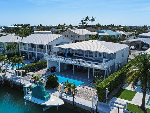 2nd image of 320 5th St