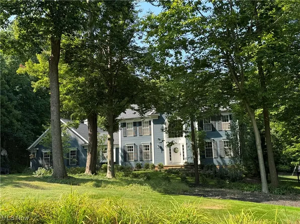 8300 Harwood Ln, Painesville, OH 44077