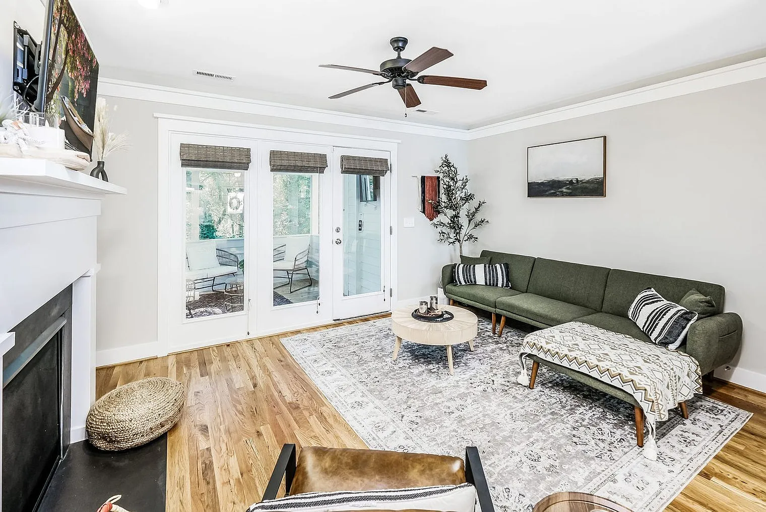 3 bed, 2.0 bath, 1496 sqft, $6,235 — Photo 1