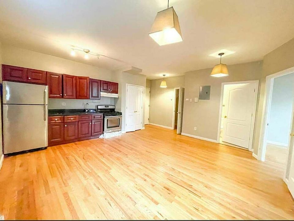 1st image of 863 Hancock St APT 3F