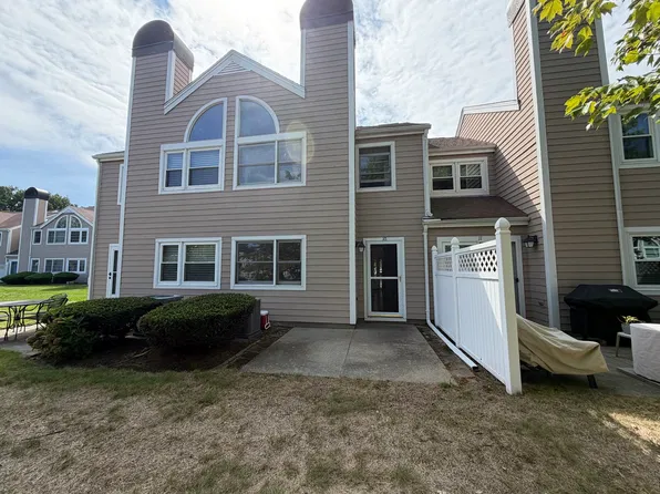 10 Merganser Way Unit 10, Walpole, MA 02081