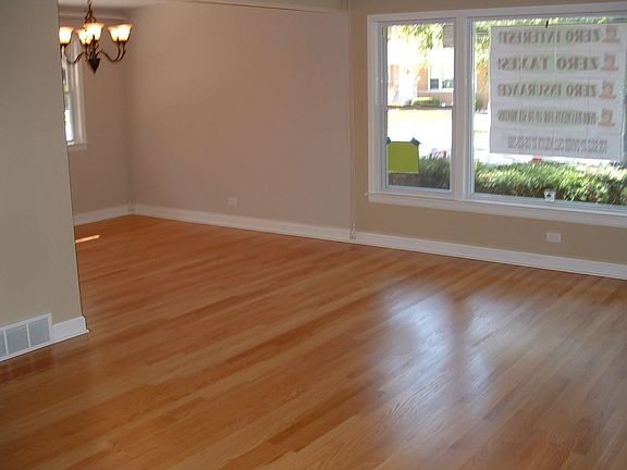 L-Shaped Living/Dining Room