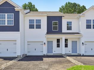 202 Derby Dr, Coatesville, PA 19320