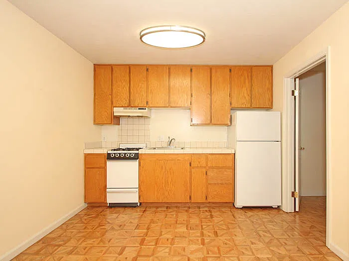 533 Bryant Street — Photo 3