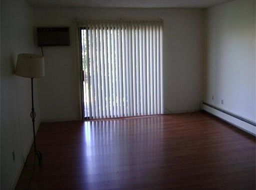 3rd image of 59 Highland Glen Dr APT 312