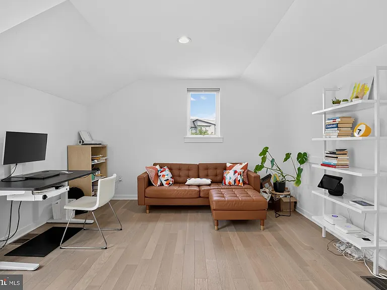 7354 Ridge Ave #27 — Photo 35