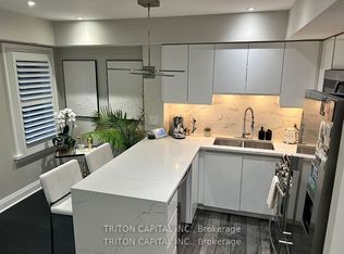 9 Windermere Ave #TOWNHOUSE 99, Toronto, ON M6S 5A4