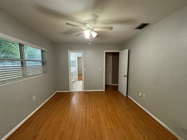 116 Holmes Pl — Photo 12