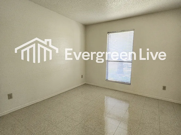 2241 Zuni Ct — Photo 8