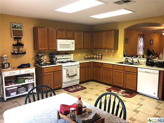 5th image of 315 Ashbury Dr