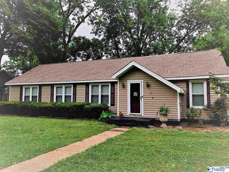 1st image of 154 College Ave