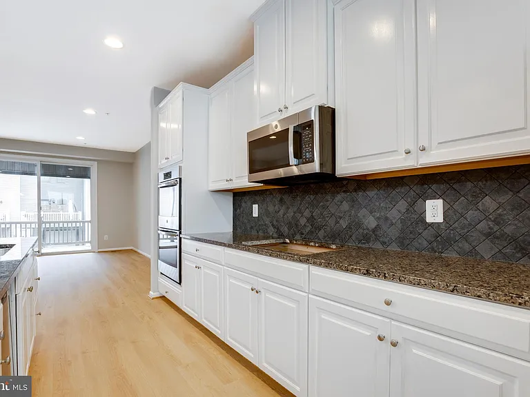 43306 John Michael Ter — Photo 15