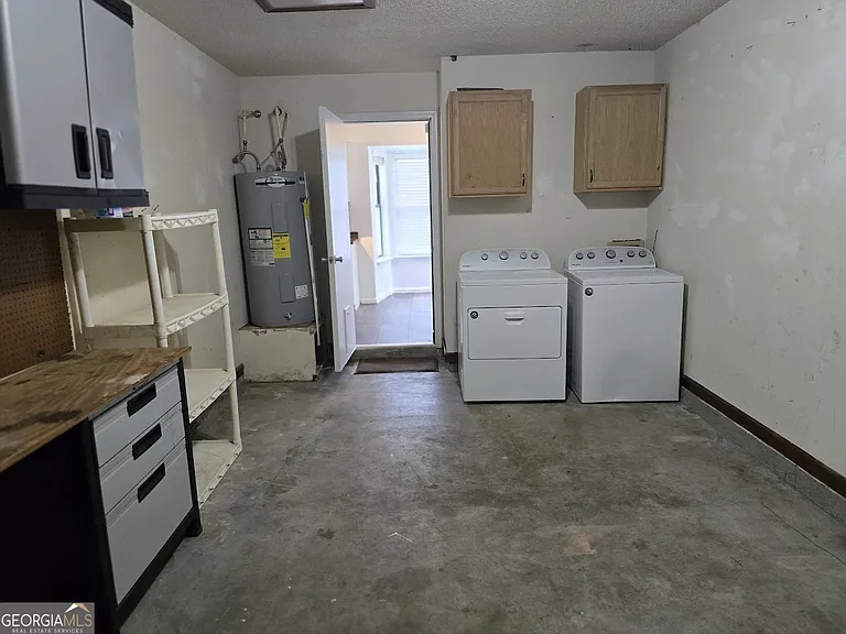 1001 Regal Rd — Photo 21