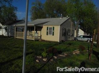 1504 S 14th St, Pekin, IL 61554