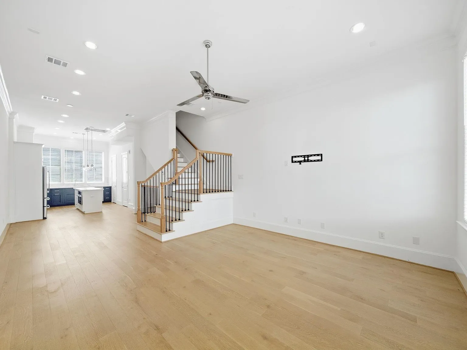 2 bed, 2.5 bath, 1419 sqft, $2,895 — Photo 4