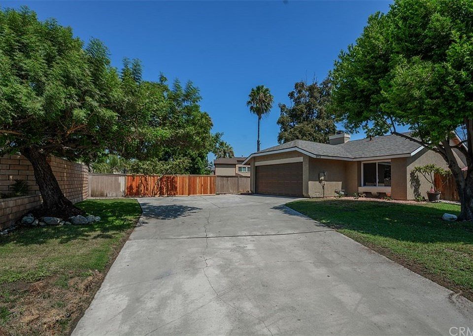1st image of 2715 Bear Creek Pl