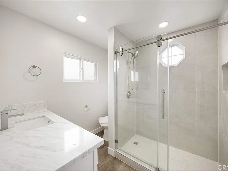 350 E Juanita Ave — Photo 25