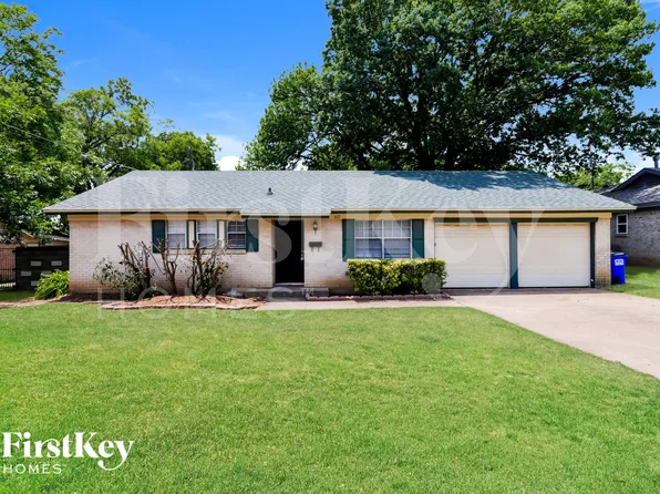612 Mesa Dr, Euless, TX 76040