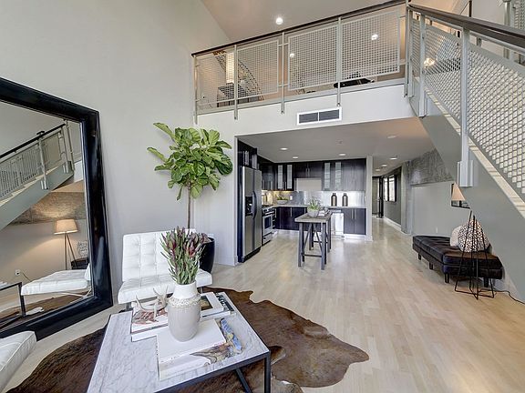 3rd image of 200 Brannan St APT 410