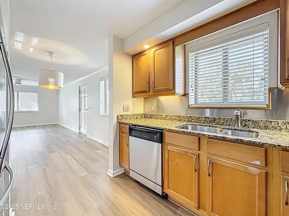 5375 ORTEGA FARMS Boulevard #614, Jacksonville, FL 32210