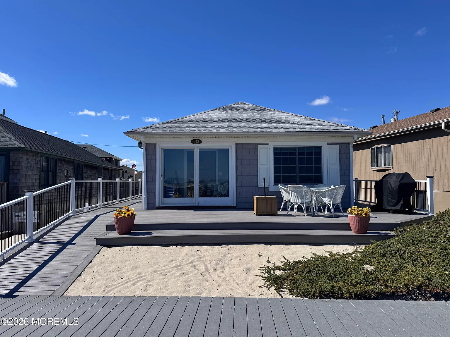 3 bed, 1.5 bath, 1144 sqft, $5,500 — Photo 3
