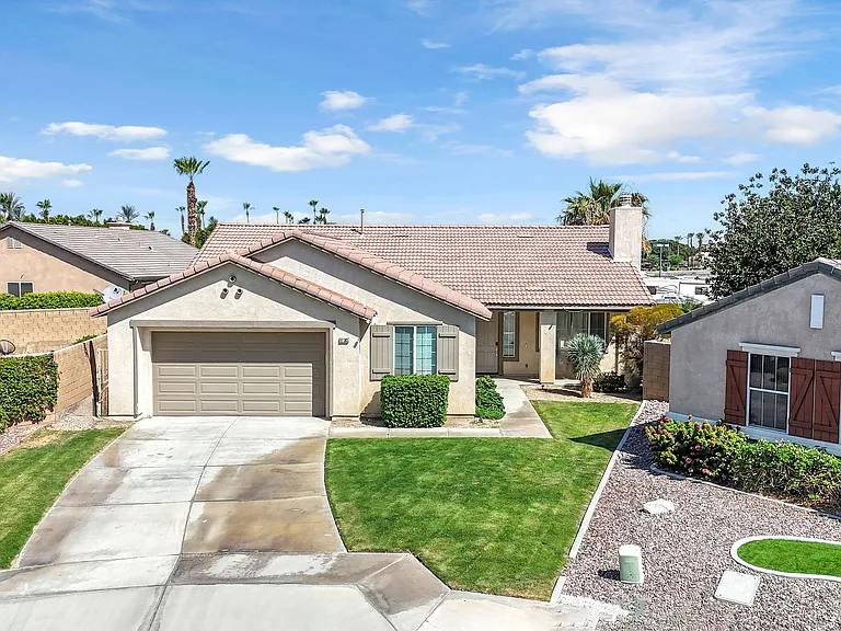 47383 Bahama Ct — Photo 1