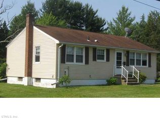 377 Mile Ln, Middletown, CT 06457