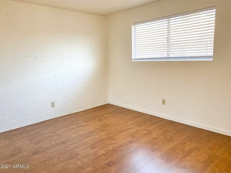 8529 E Portland St — Photo 13