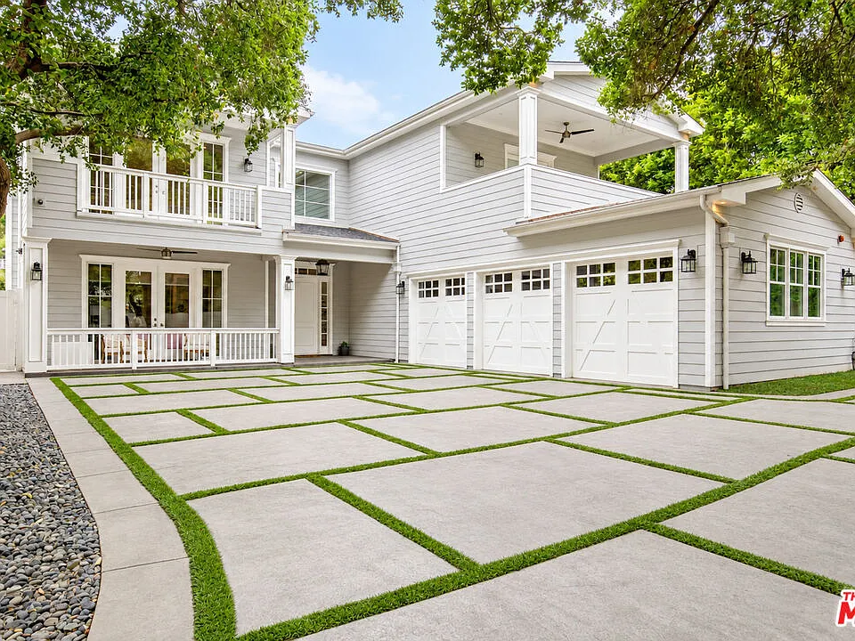 17524 Jayden Ln