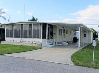 141 4th St W, Nokomis, FL 34275