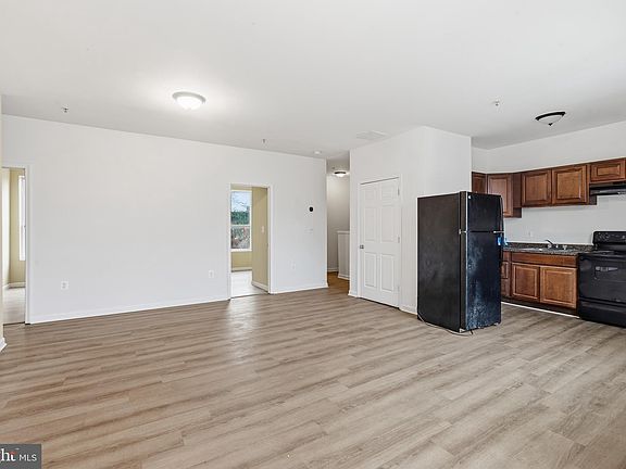 4th image of 2205 16th St SE