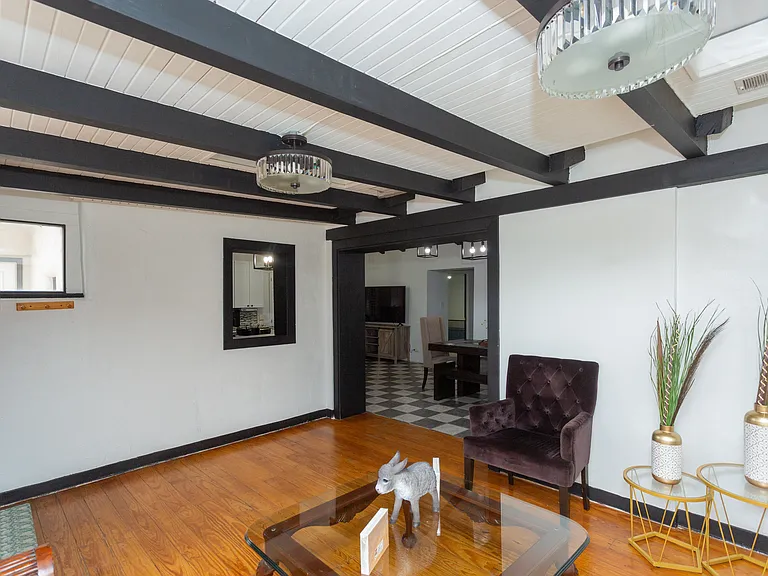610 W Hermosa Dr — Photo 5