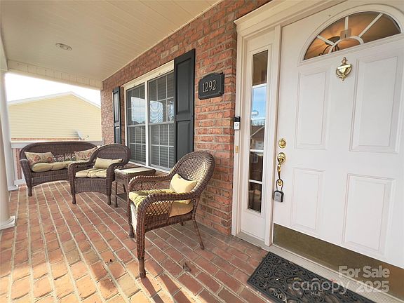 4th image of 1292 Wexford Village Cir NE