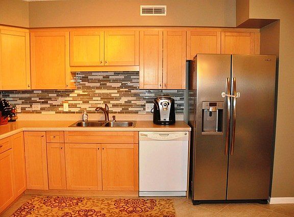 3rd image of 435 Alles Ave Unit 402