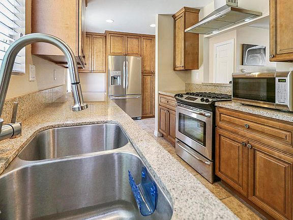 3rd image of 681 Calle Pensamiento