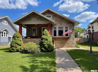 1023 Pershing Blvd, Clinton, IA 52732