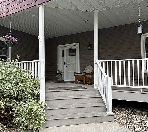 3rd image of 201 Meadow Cir