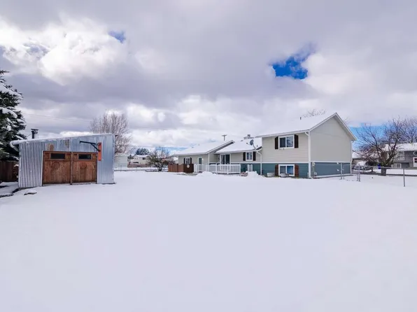 4806 N Haye St, Newman Lake, WA 99025