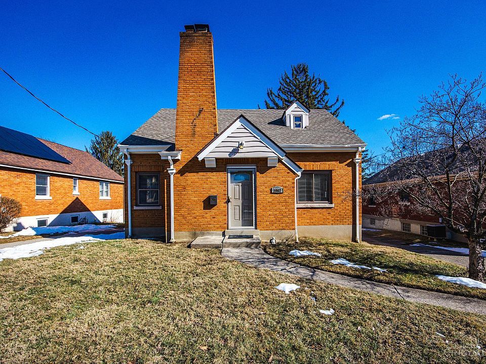 1st image of 3962 School Section Rd