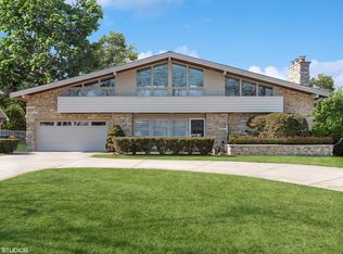 3832 Wilcox Ave, Downers Grove, IL 60515