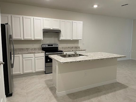 3rd image of 268 Feltrim Reserve Blvd
