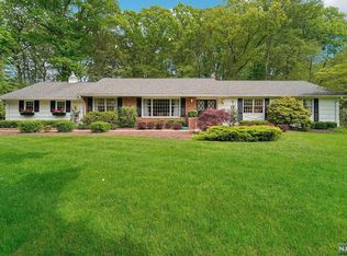 167 Schuyler Rd, Allendale, NJ 07401