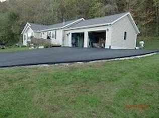 204 Oak Ave SW, Elkader, IA 52043