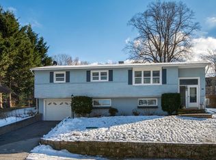 704 Jerusalem Rd, Cohasset, MA 02025