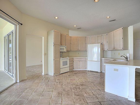 5th image of 6405 Winding Lake Dr