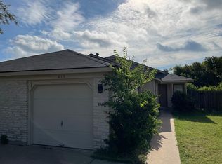 615 Greenlawn Blvd, Round Rock, TX 78664