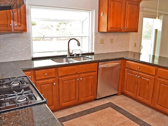 5th image of 8834 Calle Perico