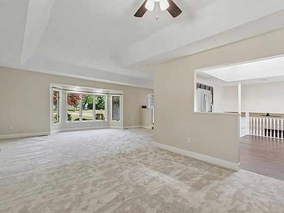 4th image of 780 Lincoln Pines Pl