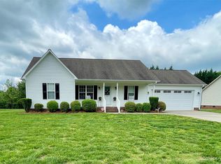 817 Constitution Ave #25, Newton, NC 28658