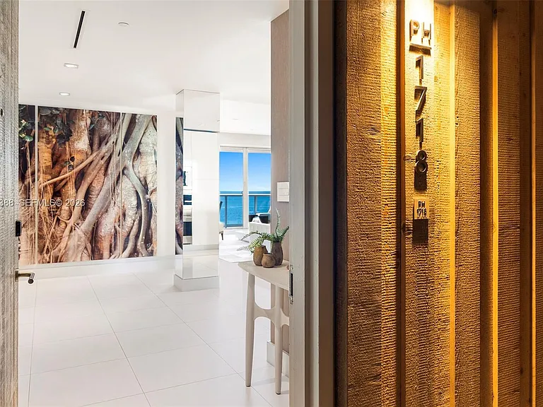 102 24th St #Penthouse 1718 — Photo 6